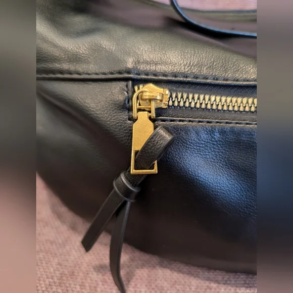 SLOUCHY VEGAN LEATHER CROSSBODY - Picture 2 of 6